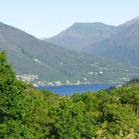 Oda ve Kahvaltı Al Rost Luino